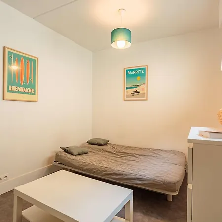 Renove Avec Piscine, Wi-fi, Proche Centre Et - Fr-1-3-610 Lägenhet Biarritz